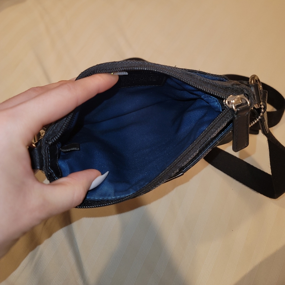 Coach Crossbody - Picture 4 of 7